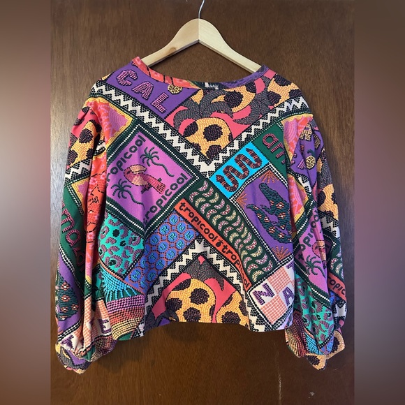 FARM RIO Dotted Patch Scarf Puff Sleeves Sweatshirt - Picture 3 of 3